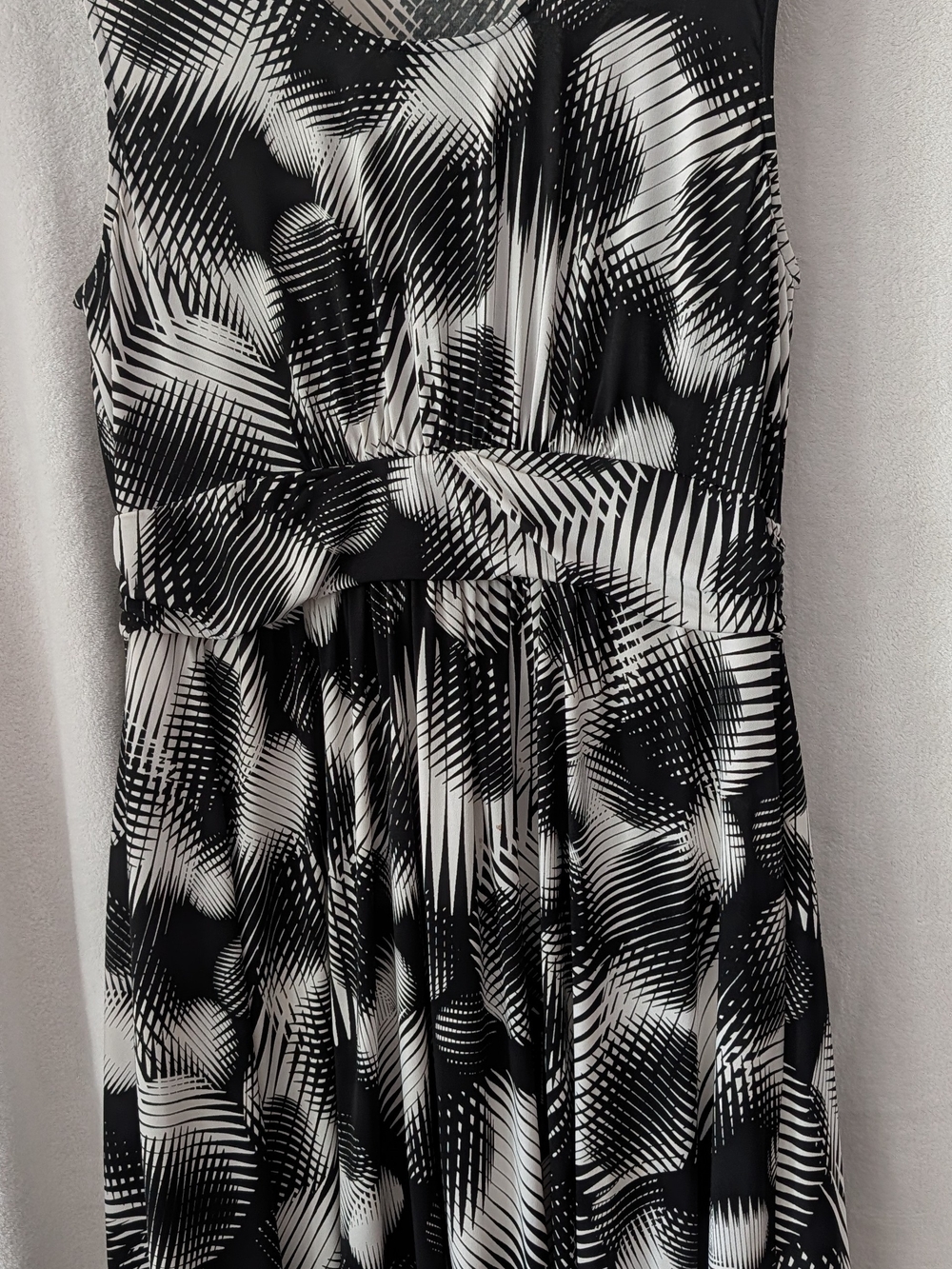 Women's Black & White Printed Sleeveless Dress By Renee C.